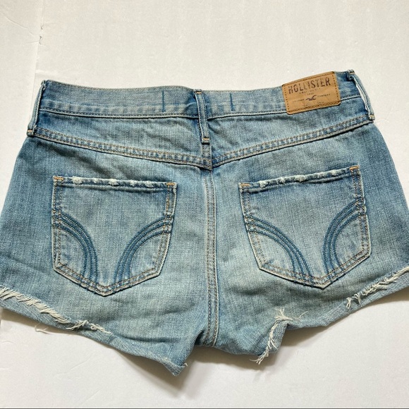 Hollister | Distressed Jean Shorts w/rhinestones - Picture 3 of 5